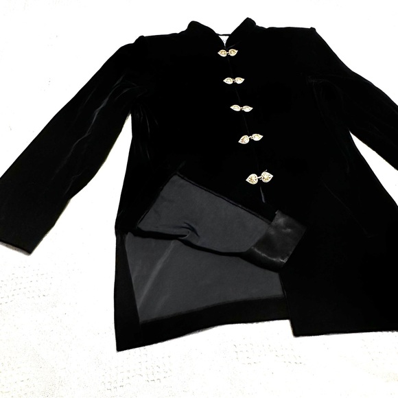 5/$15💥 R&M Richards Black Velvet Blazer Jacket Petite Karen Kwong - Picture 4 of 10